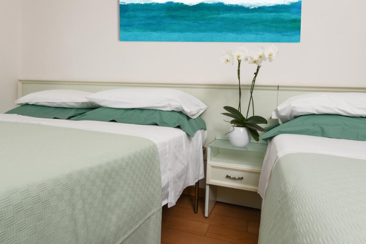 Hotel La Rosa カットーリカ エクステリア 写真