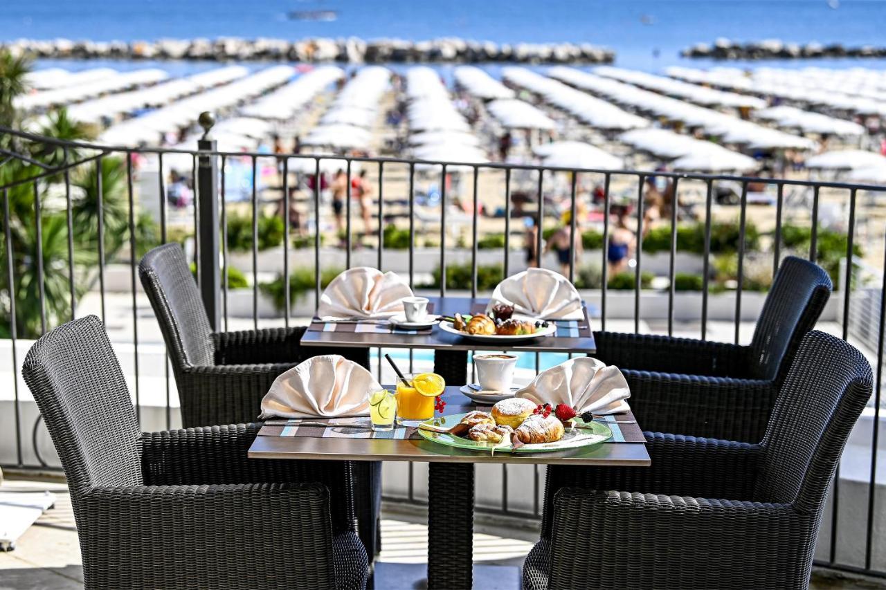 Hotel La Rosa カットーリカ エクステリア 写真