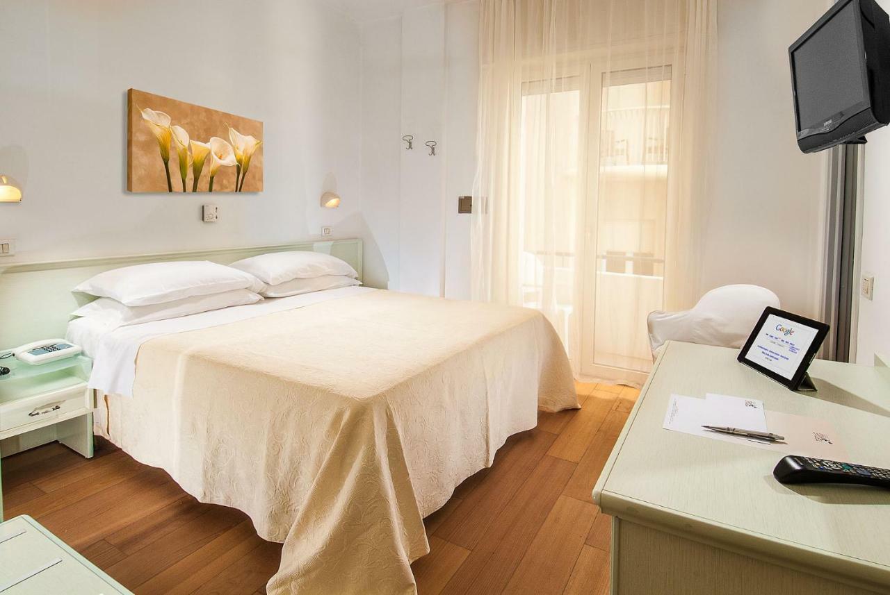Hotel La Rosa カットーリカ エクステリア 写真