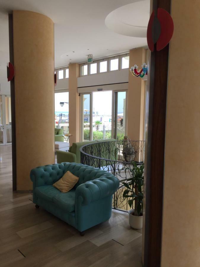 Hotel La Rosa カットーリカ エクステリア 写真