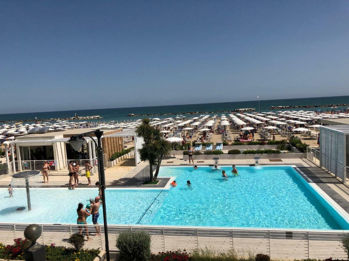 Hotel La Rosa カットーリカ エクステリア 写真