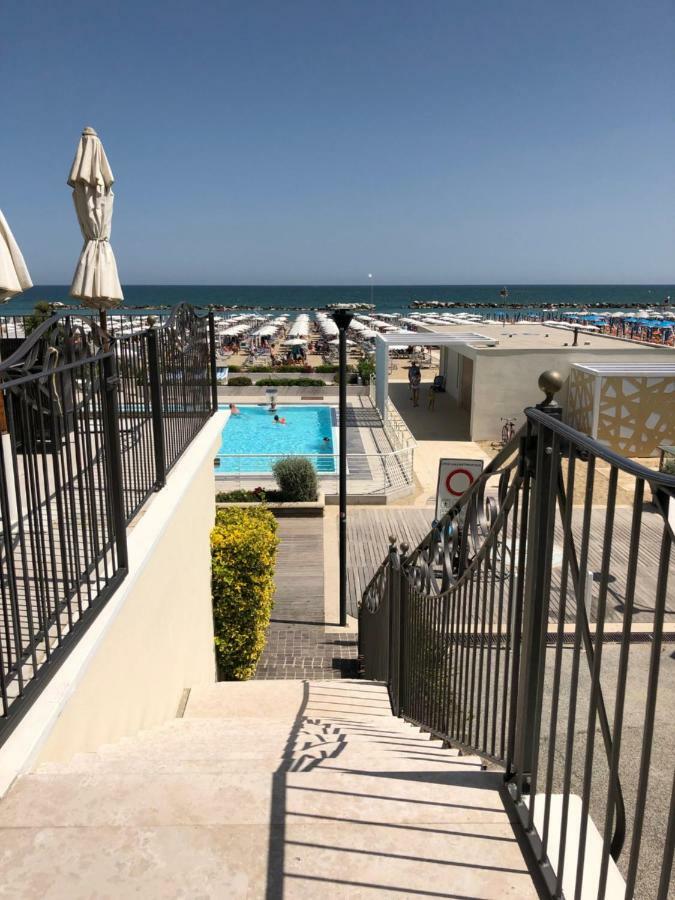 Hotel La Rosa カットーリカ エクステリア 写真